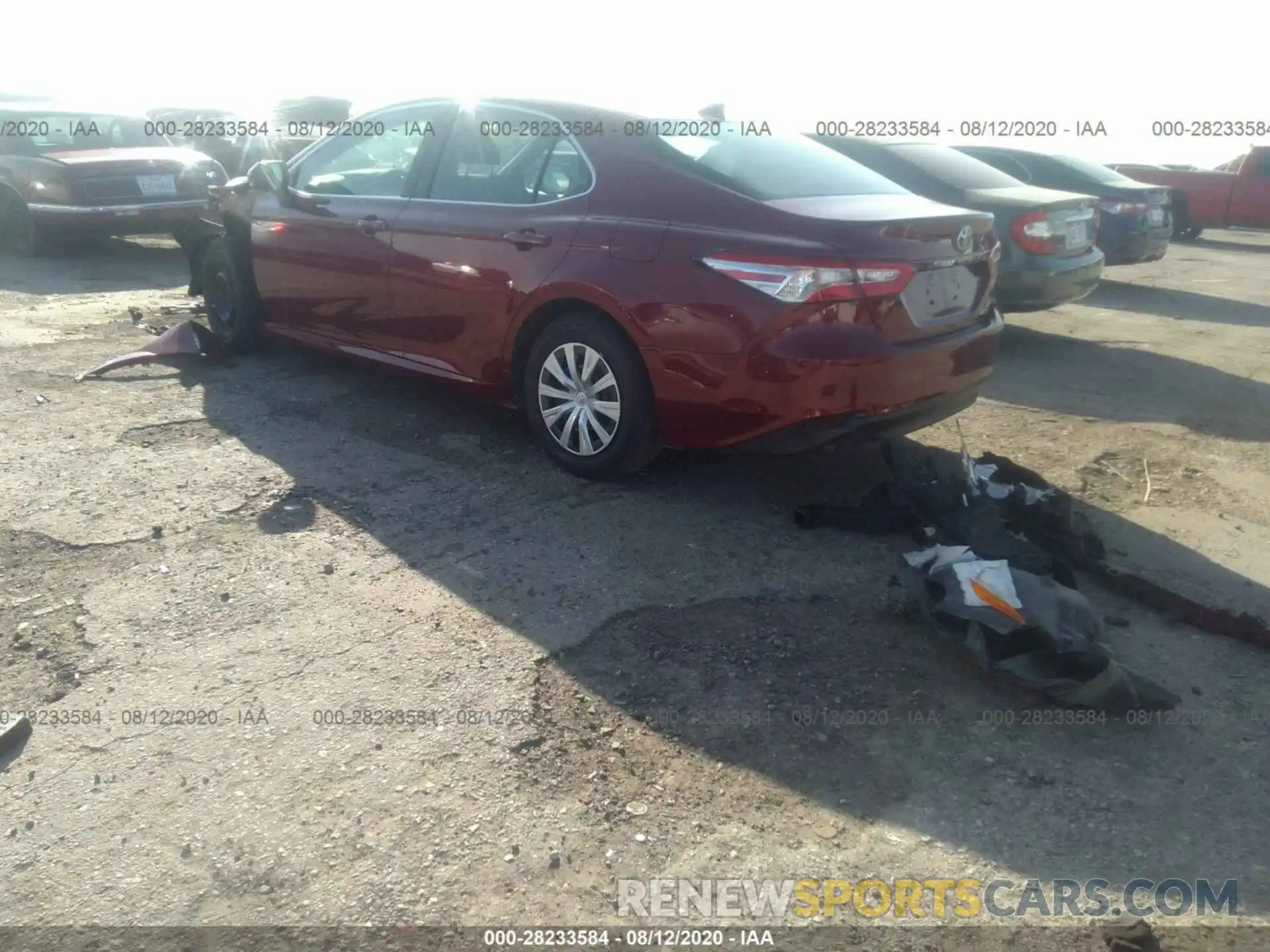 3 Photograph of a damaged car 4T1B31HK9KU517316 TOYOTA CAMRY 2019