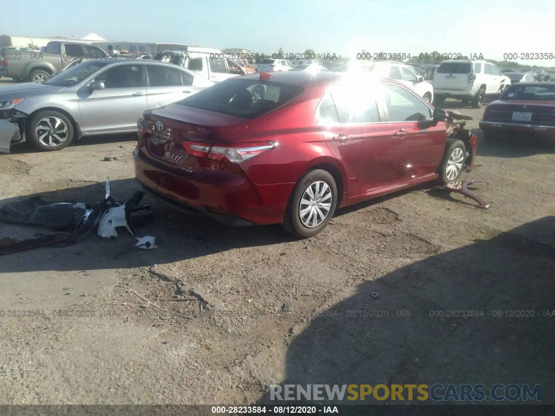 4 Photograph of a damaged car 4T1B31HK9KU517316 TOYOTA CAMRY 2019