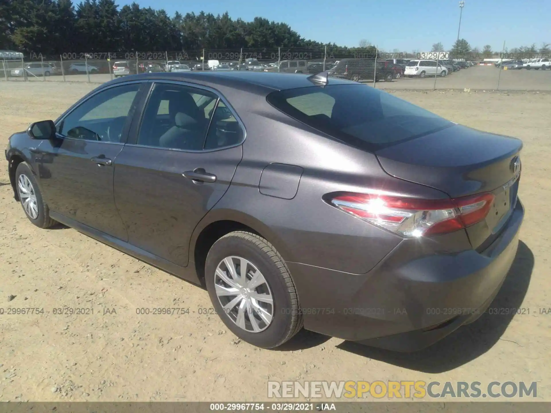 3 Photograph of a damaged car 4T1B31HK9KU517980 TOYOTA CAMRY 2019