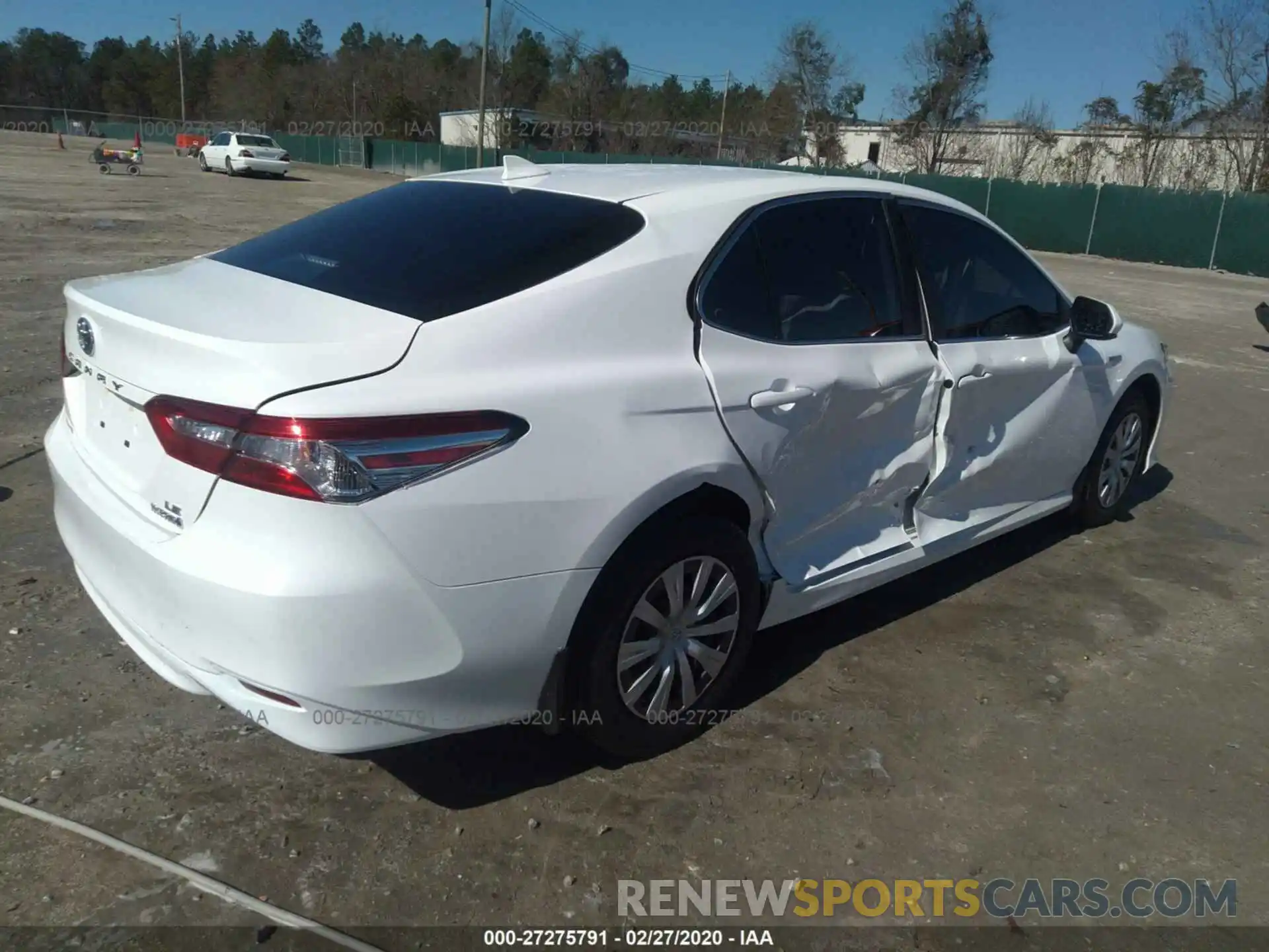 4 Photograph of a damaged car 4T1B31HKXKU006066 TOYOTA CAMRY 2019