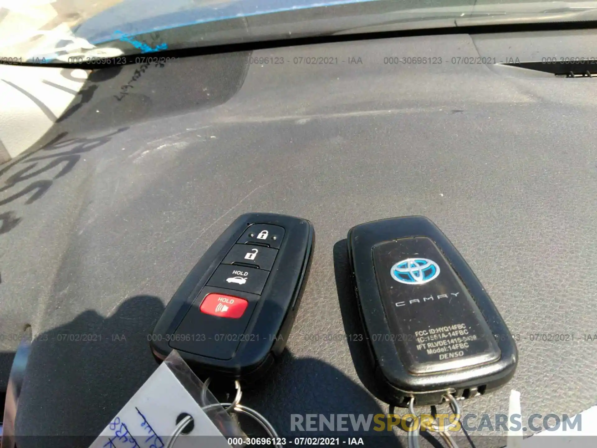 11 Photograph of a damaged car 4T1B31HKXKU006438 TOYOTA CAMRY 2019