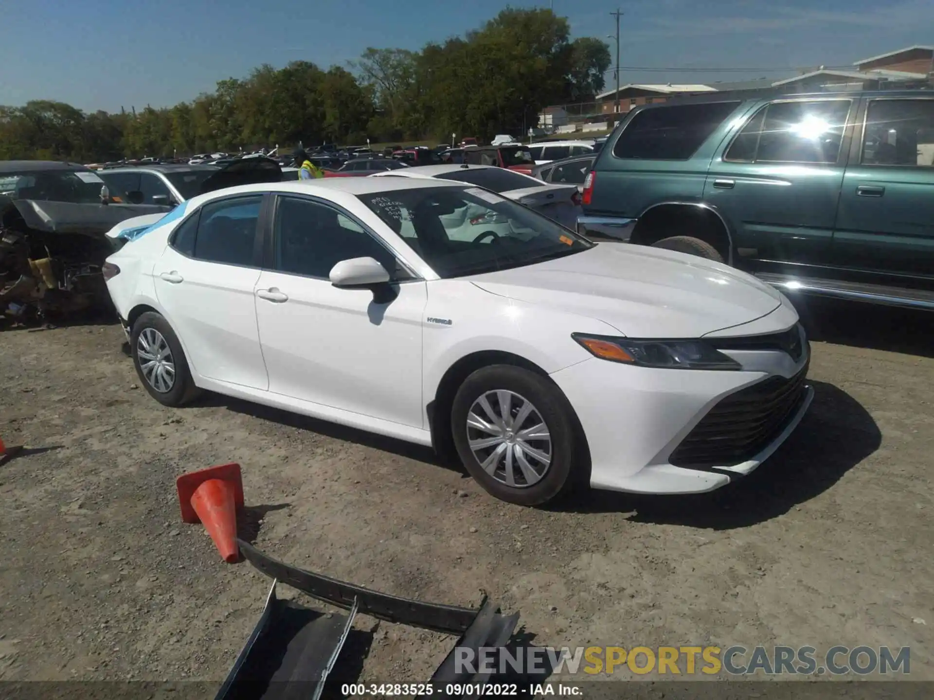 1 Photograph of a damaged car 4T1B31HKXKU006892 TOYOTA CAMRY 2019