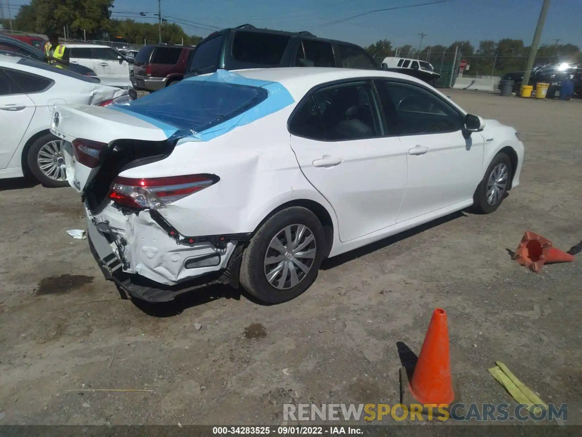 4 Photograph of a damaged car 4T1B31HKXKU006892 TOYOTA CAMRY 2019