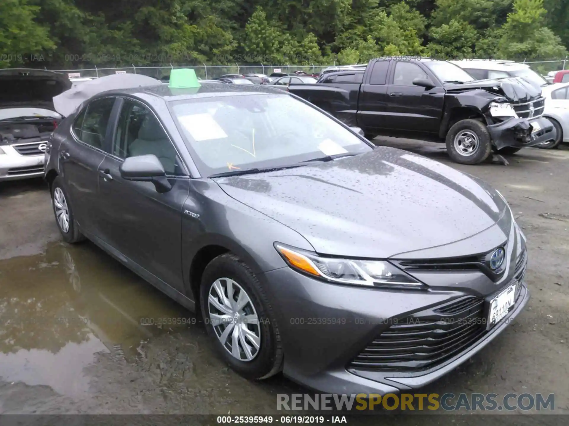 1 Photograph of a damaged car 4T1B31HKXKU008108 TOYOTA CAMRY 2019