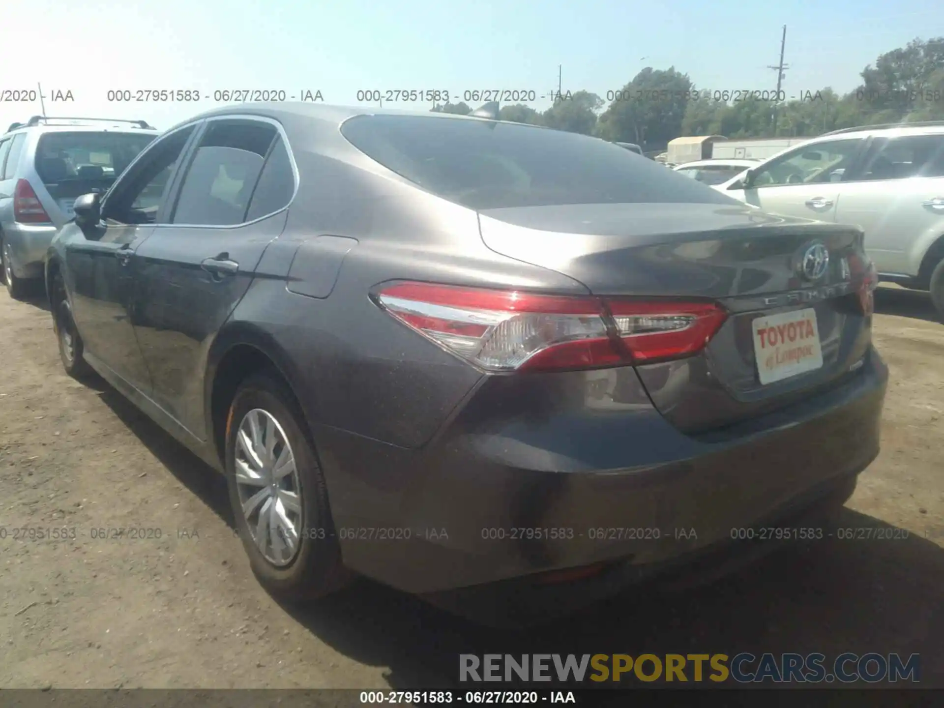 3 Photograph of a damaged car 4T1B31HKXKU509368 TOYOTA CAMRY 2019