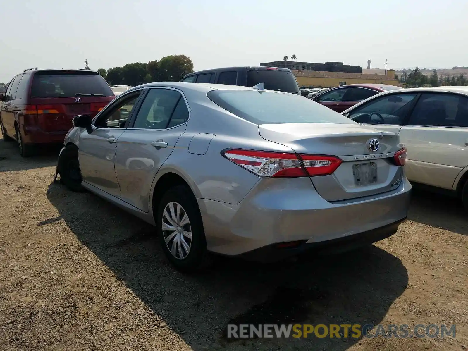 3 Photograph of a damaged car 4T1B31HKXKU513338 TOYOTA CAMRY 2019