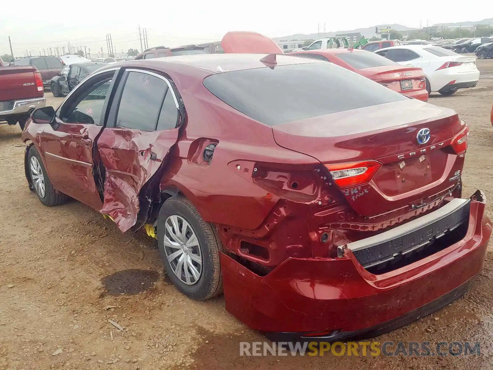 3 Photograph of a damaged car 4T1B31HKXKU514327 TOYOTA CAMRY 2019
