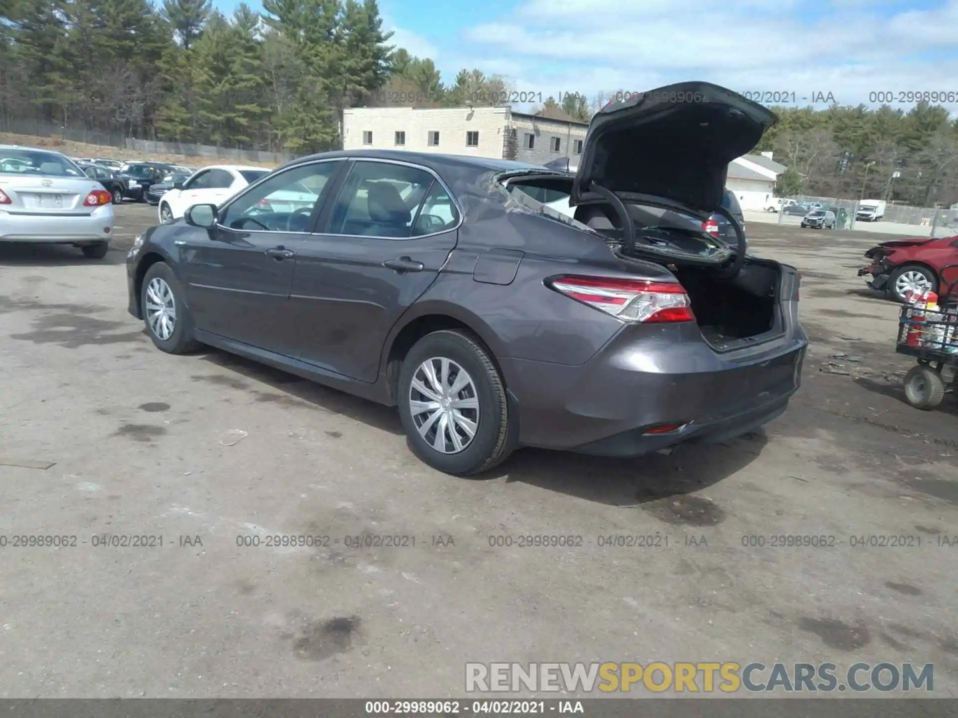 3 Photograph of a damaged car 4T1B31HKXKU514425 TOYOTA CAMRY 2019