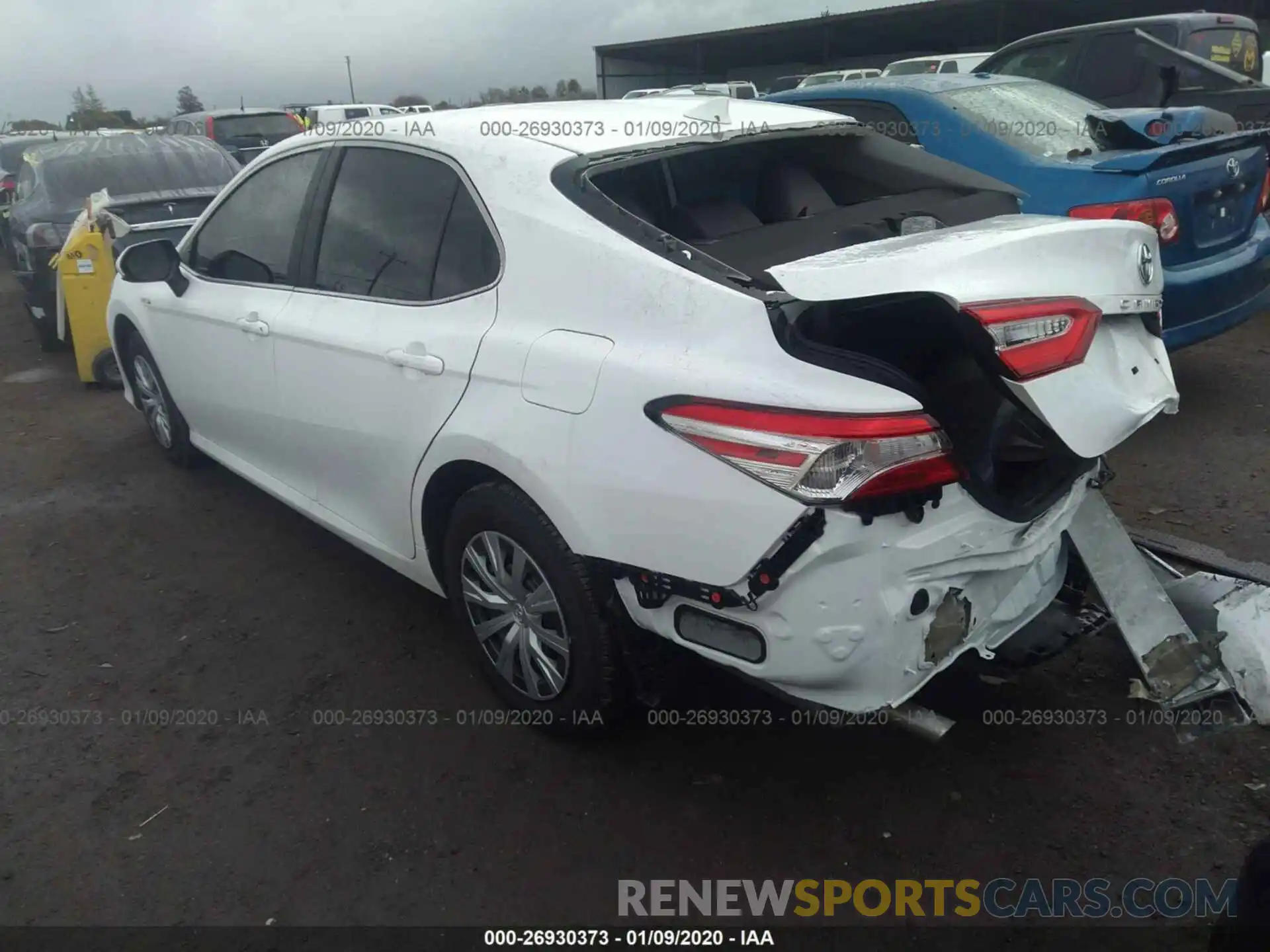 3 Фотография поврежденного автомобиля 4T1B31HKXKU517907 TOYOTA CAMRY 2019