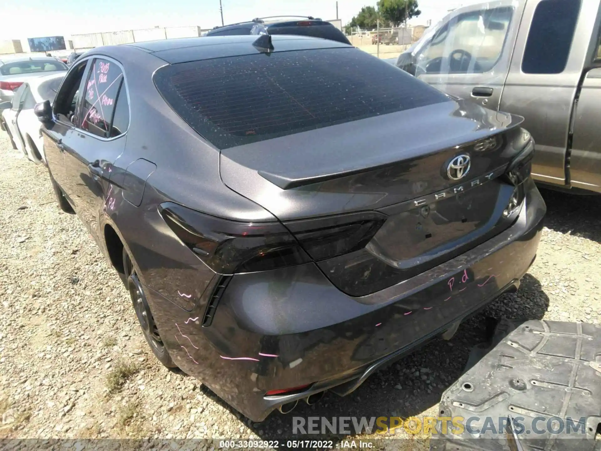 3 Photograph of a damaged car 4T1B61HK0KU162558 TOYOTA CAMRY 2019