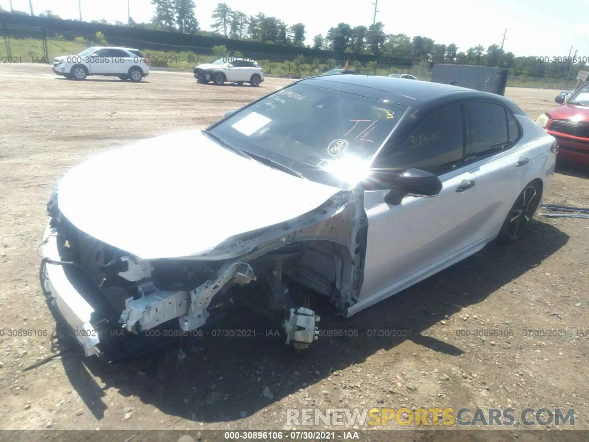 2 Photograph of a damaged car 4T1B61HK0KU175942 TOYOTA CAMRY 2019