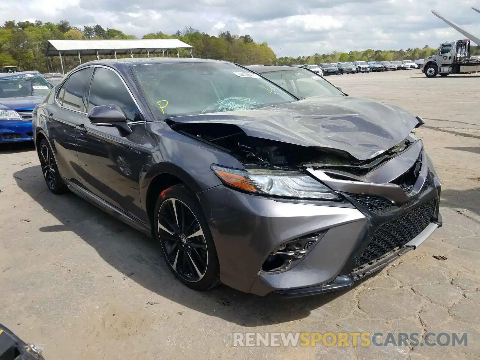 1 Photograph of a damaged car 4T1B61HK0KU177092 TOYOTA CAMRY 2019