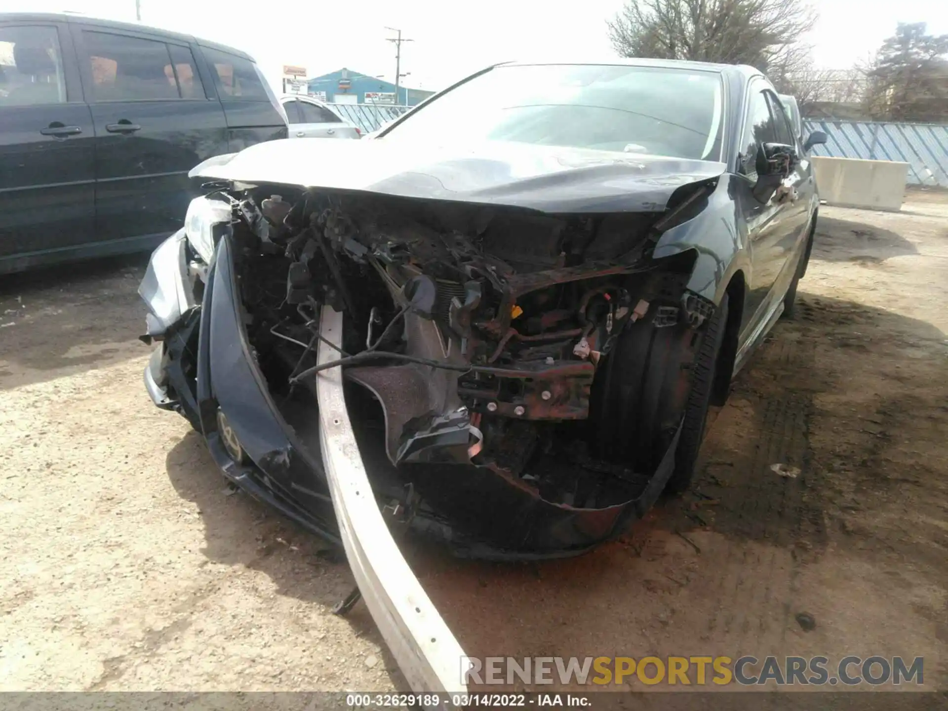 6 Photograph of a damaged car 4T1B61HK0KU179392 TOYOTA CAMRY 2019