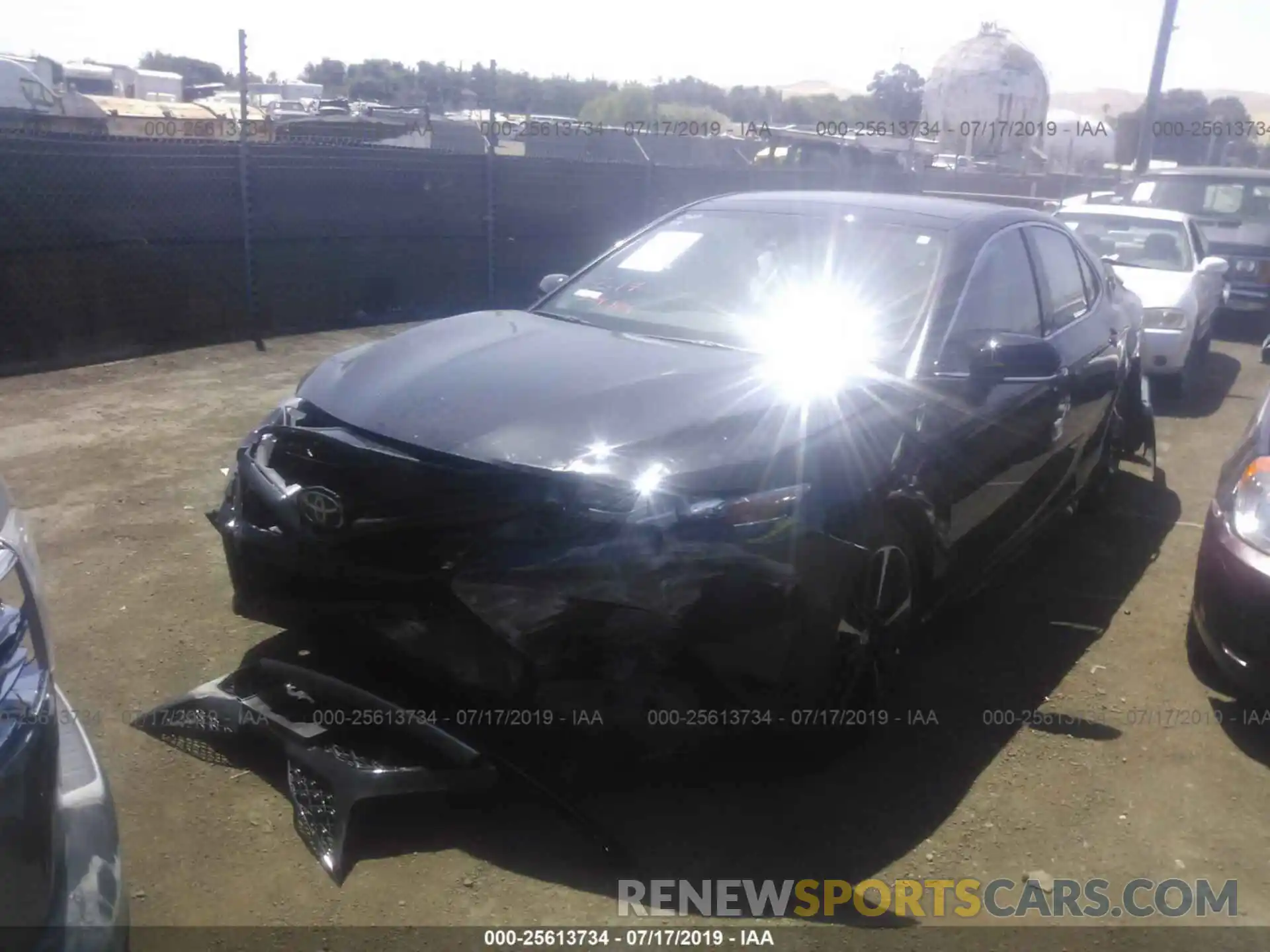 2 Photograph of a damaged car 4T1B61HK0KU182874 TOYOTA CAMRY 2019