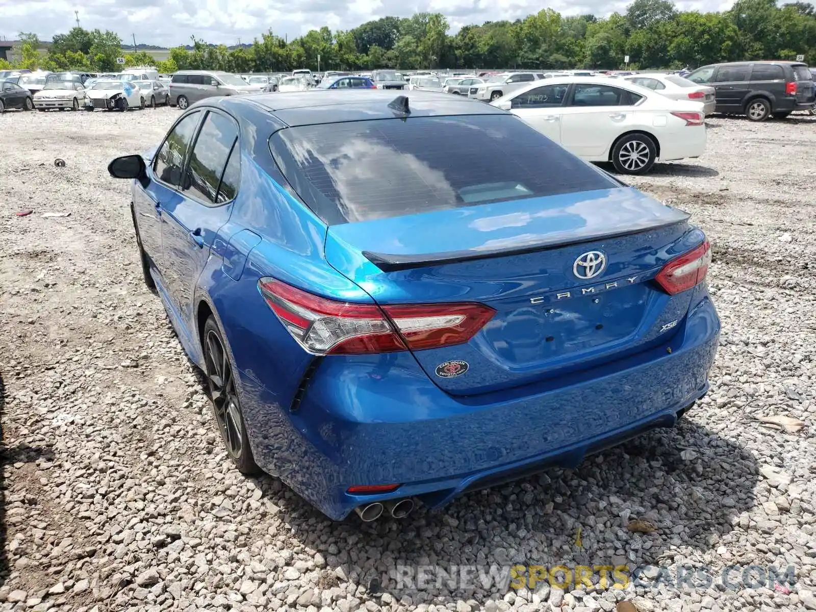 3 Photograph of a damaged car 4T1B61HK0KU190215 TOYOTA CAMRY 2019