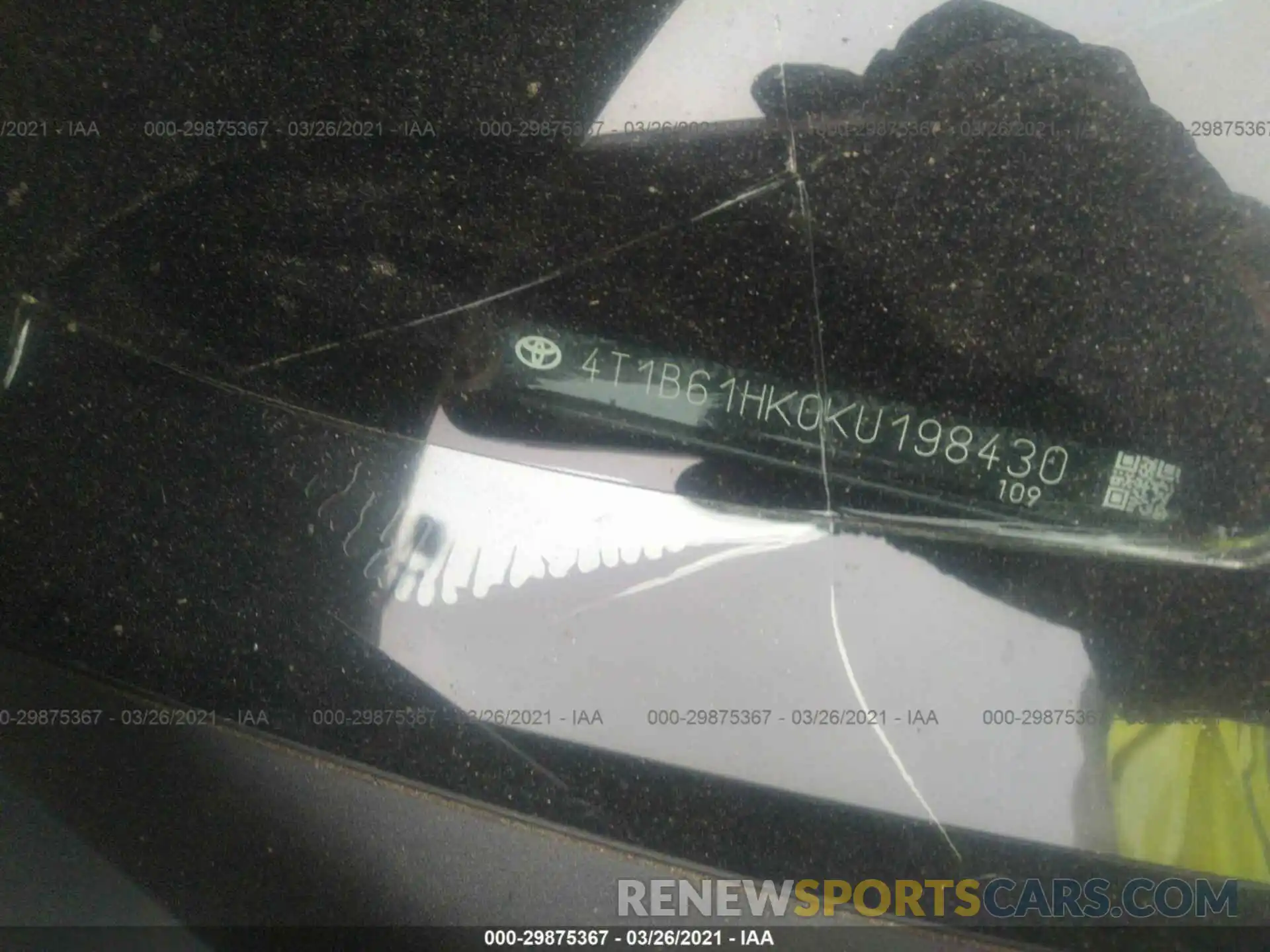 9 Photograph of a damaged car 4T1B61HK0KU198430 TOYOTA CAMRY 2019