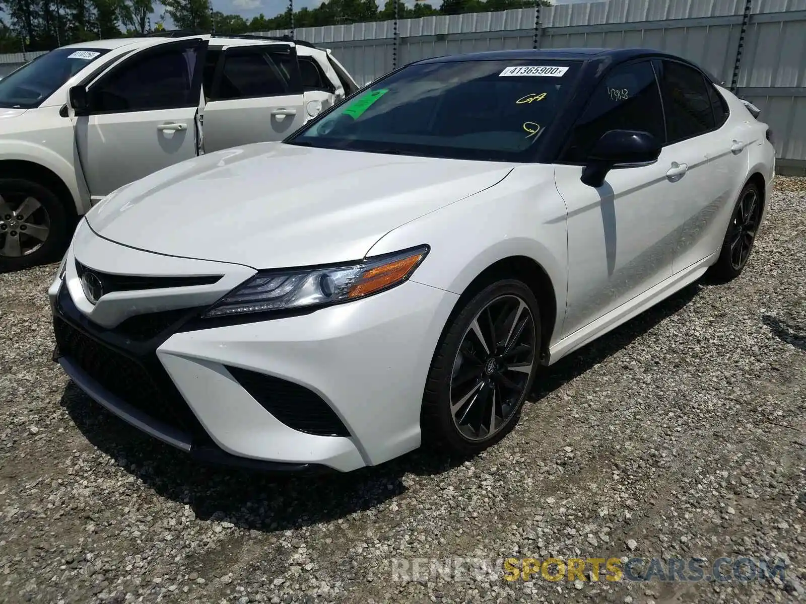 2 Photograph of a damaged car 4T1B61HK0KU203562 TOYOTA CAMRY 2019