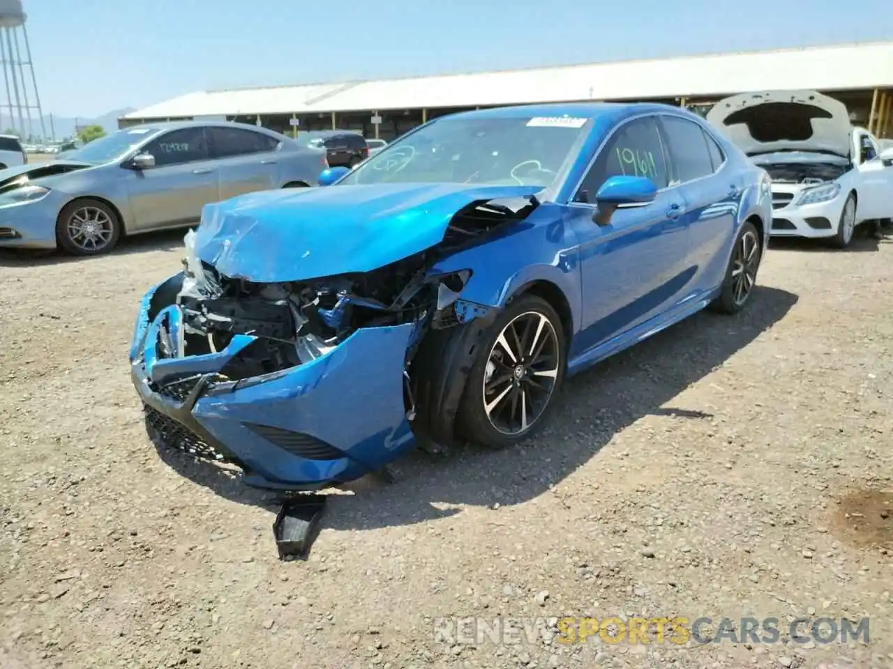 2 Photograph of a damaged car 4T1B61HK0KU207529 TOYOTA CAMRY 2019