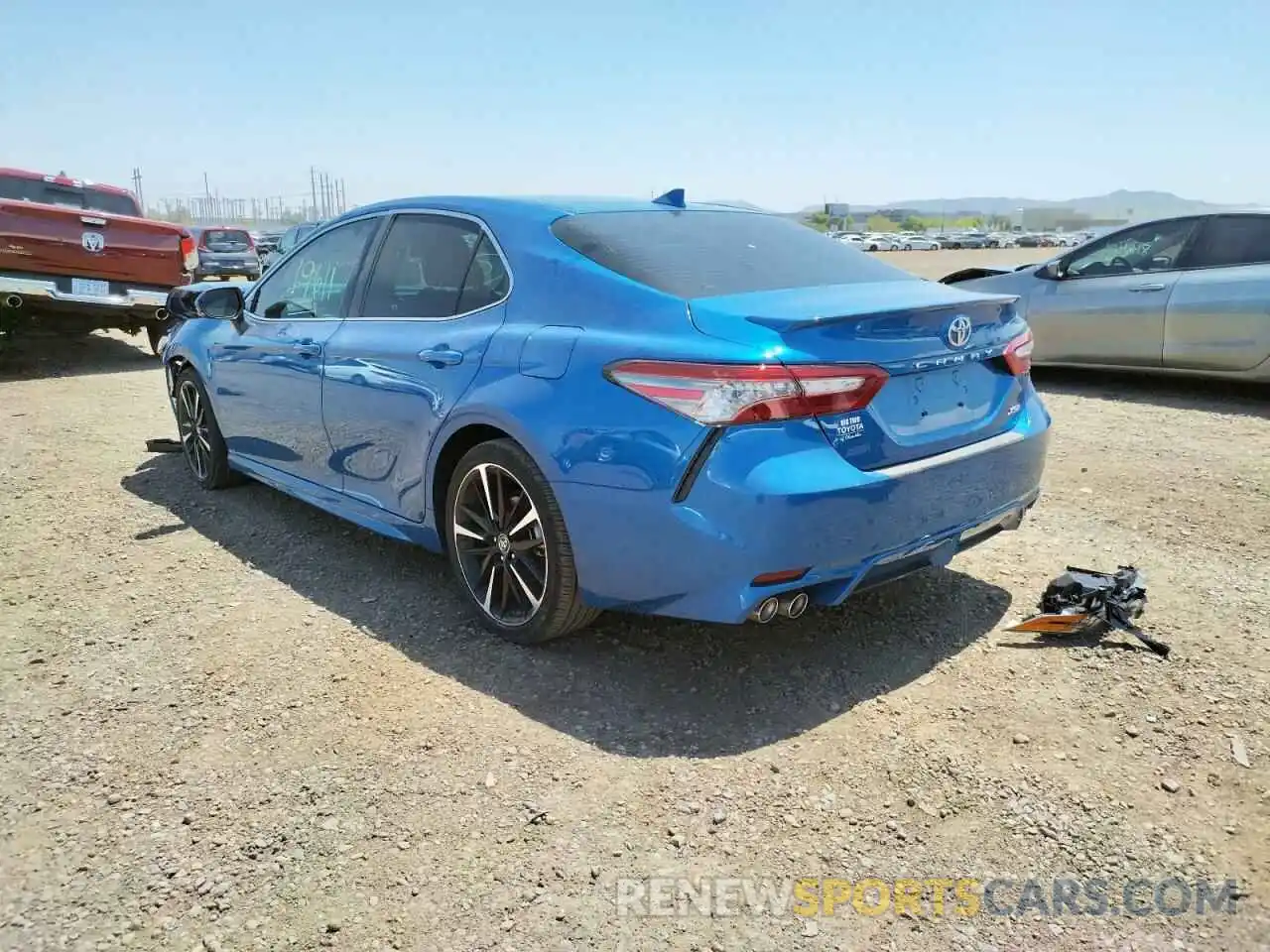 3 Photograph of a damaged car 4T1B61HK0KU207529 TOYOTA CAMRY 2019