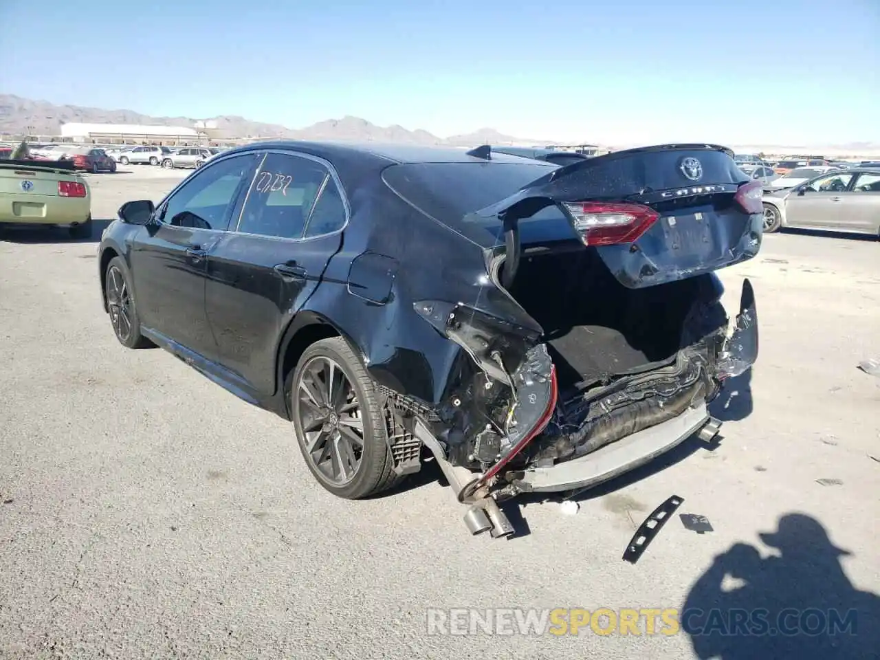 3 Photograph of a damaged car 4T1B61HK0KU212438 TOYOTA CAMRY 2019