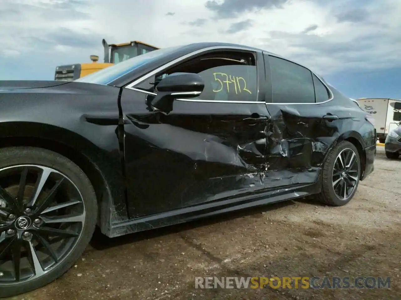 9 Photograph of a damaged car 4T1B61HK0KU213248 TOYOTA CAMRY 2019