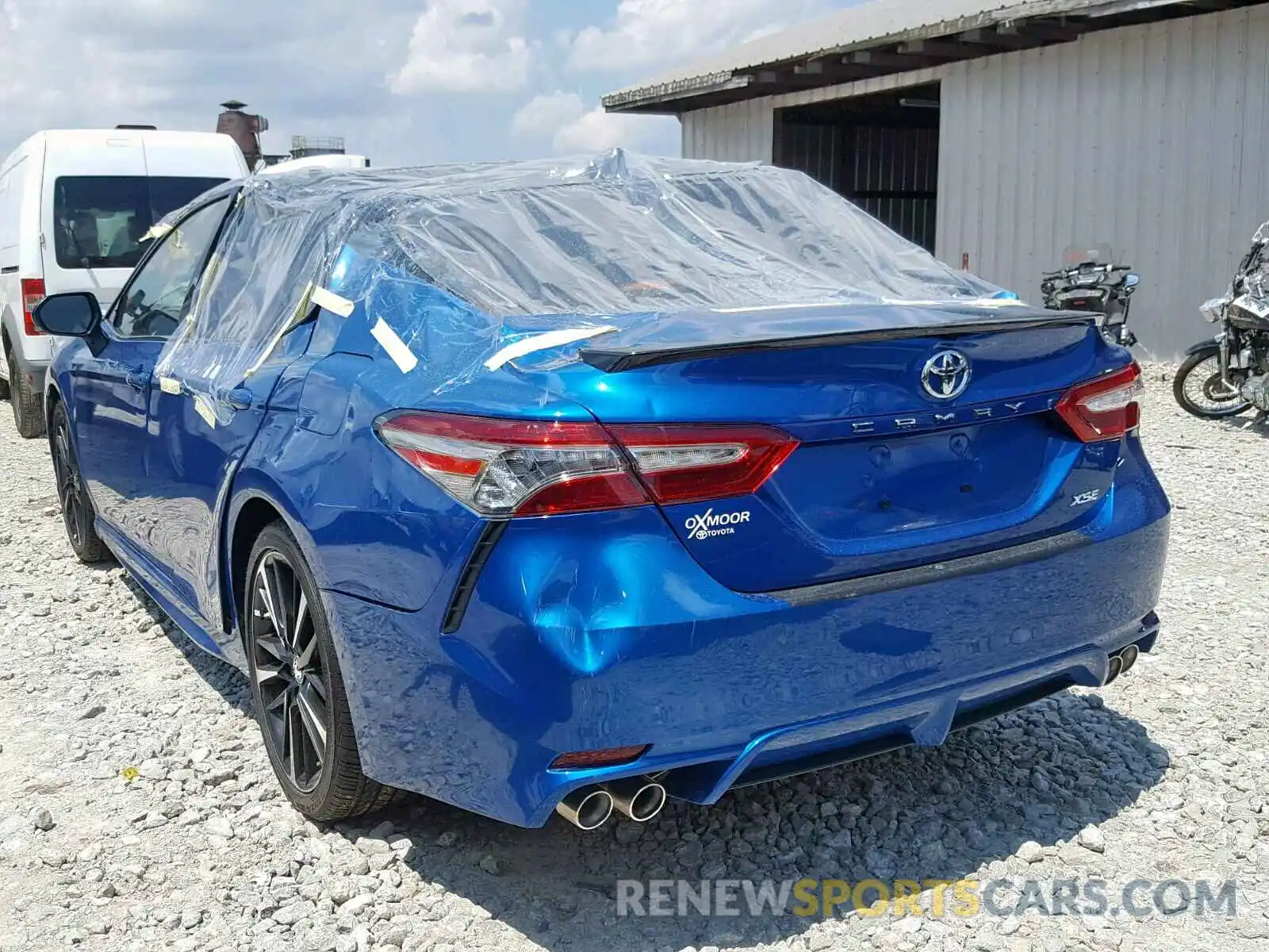 3 Photograph of a damaged car 4T1B61HK0KU214447 TOYOTA CAMRY 2019