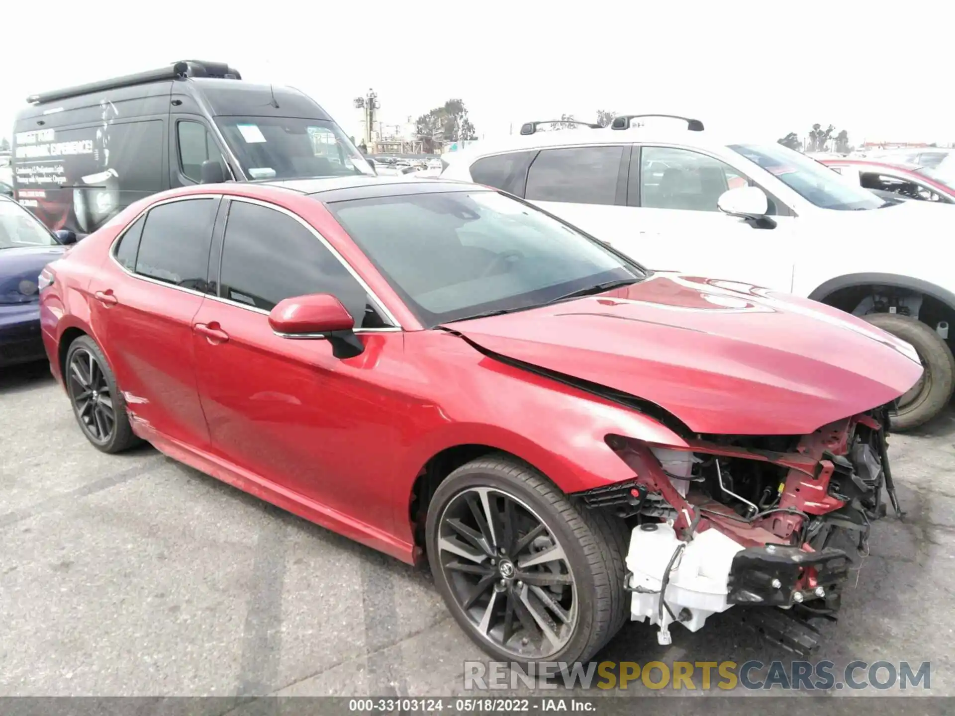 1 Photograph of a damaged car 4T1B61HK0KU216151 TOYOTA CAMRY 2019