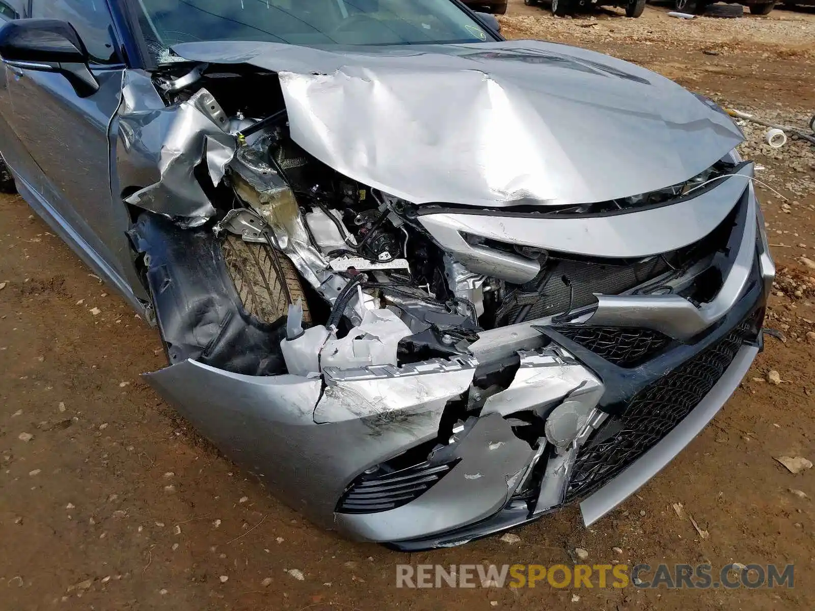 9 Photograph of a damaged car 4T1B61HK0KU219146 TOYOTA CAMRY 2019