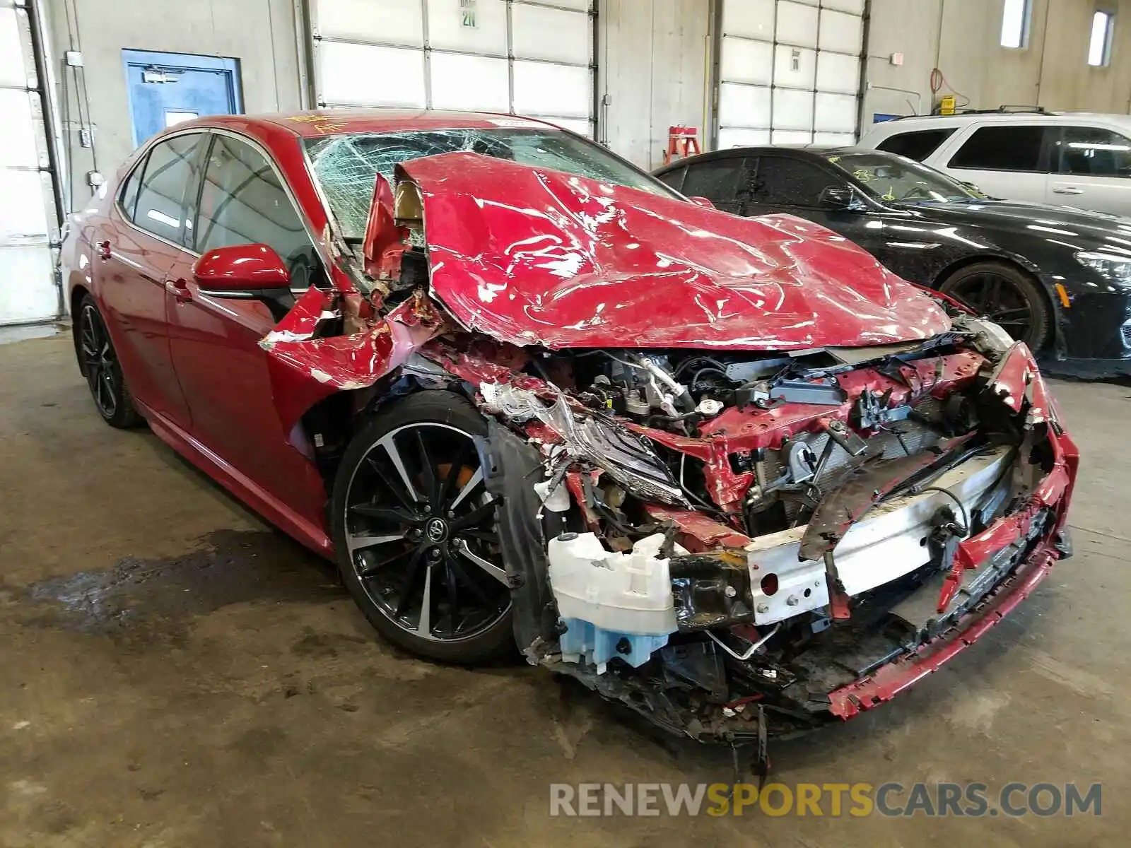 1 Photograph of a damaged car 4T1B61HK0KU236416 TOYOTA CAMRY 2019