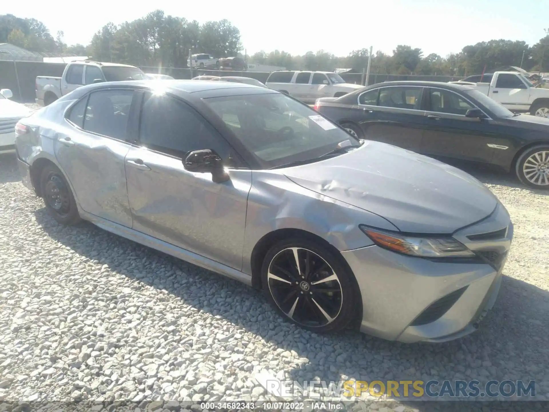 1 Photograph of a damaged car 4T1B61HK0KU242975 TOYOTA CAMRY 2019