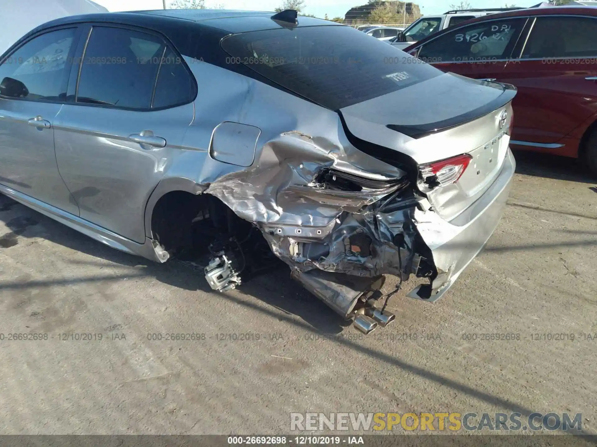 6 Photograph of a damaged car 4T1B61HK0KU253121 TOYOTA CAMRY 2019