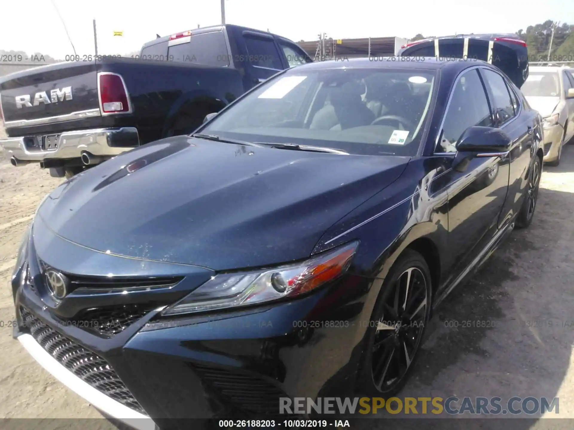 2 Photograph of a damaged car 4T1B61HK0KU254060 TOYOTA CAMRY 2019