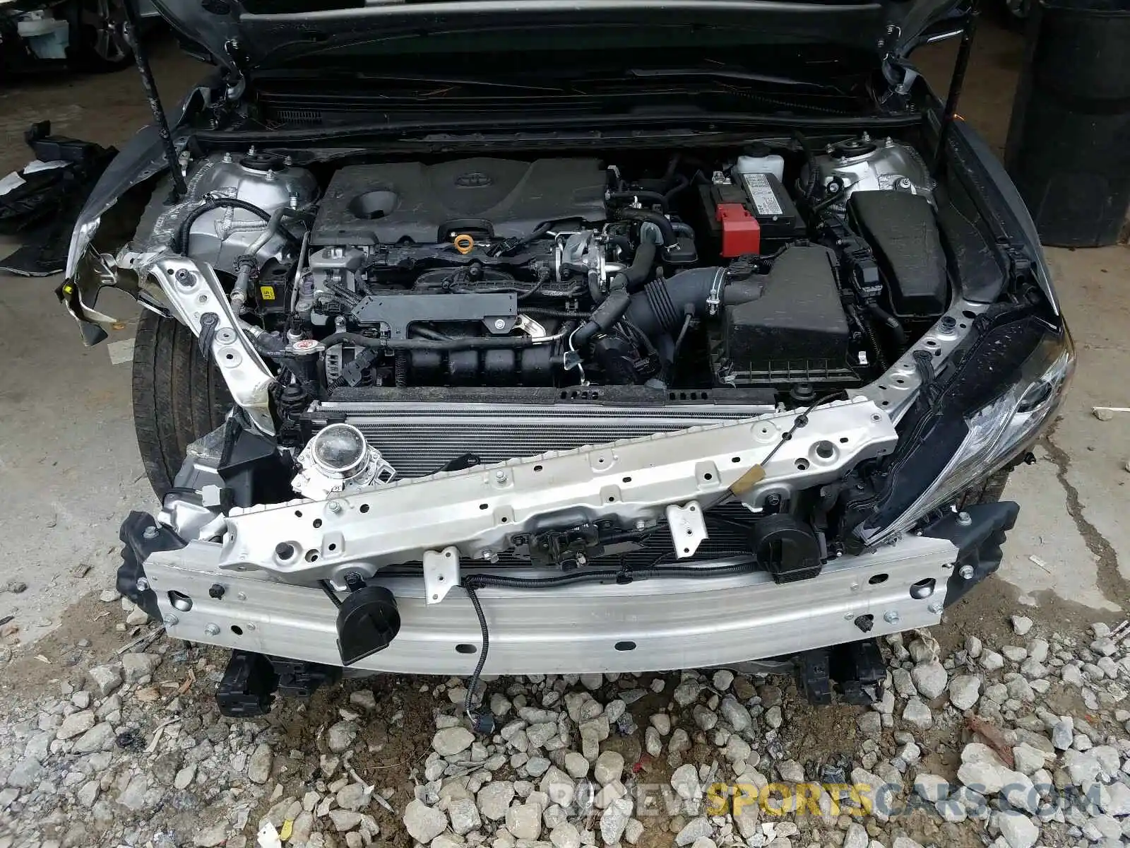 7 Photograph of a damaged car 4T1B61HK0KU263504 TOYOTA CAMRY 2019