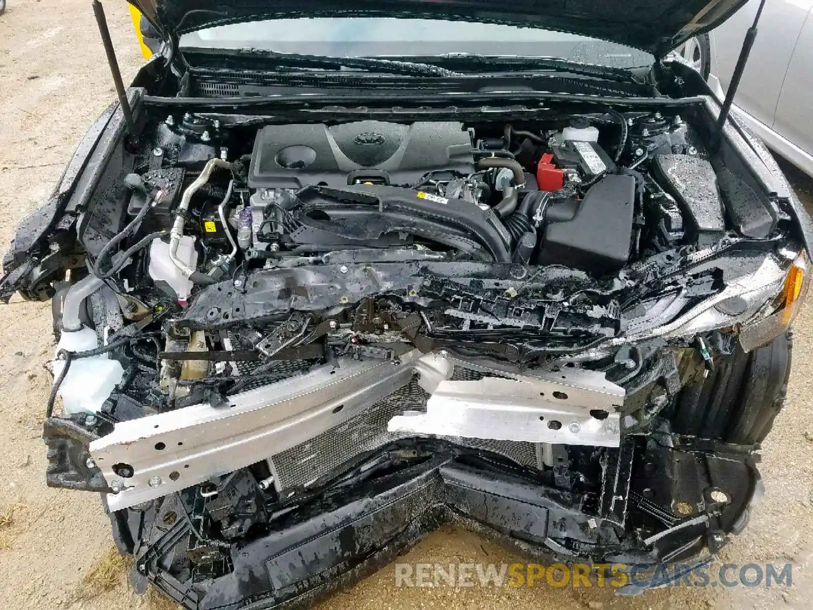 7 Photograph of a damaged car 4T1B61HK0KU266810 TOYOTA CAMRY 2019