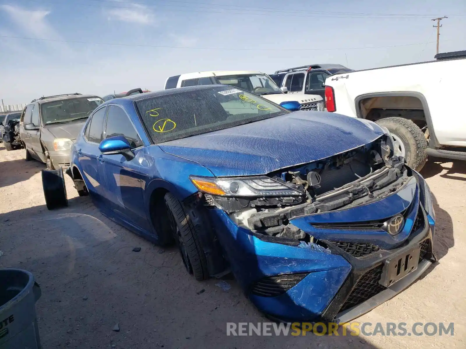 1 Photograph of a damaged car 4T1B61HK0KU267651 TOYOTA CAMRY 2019