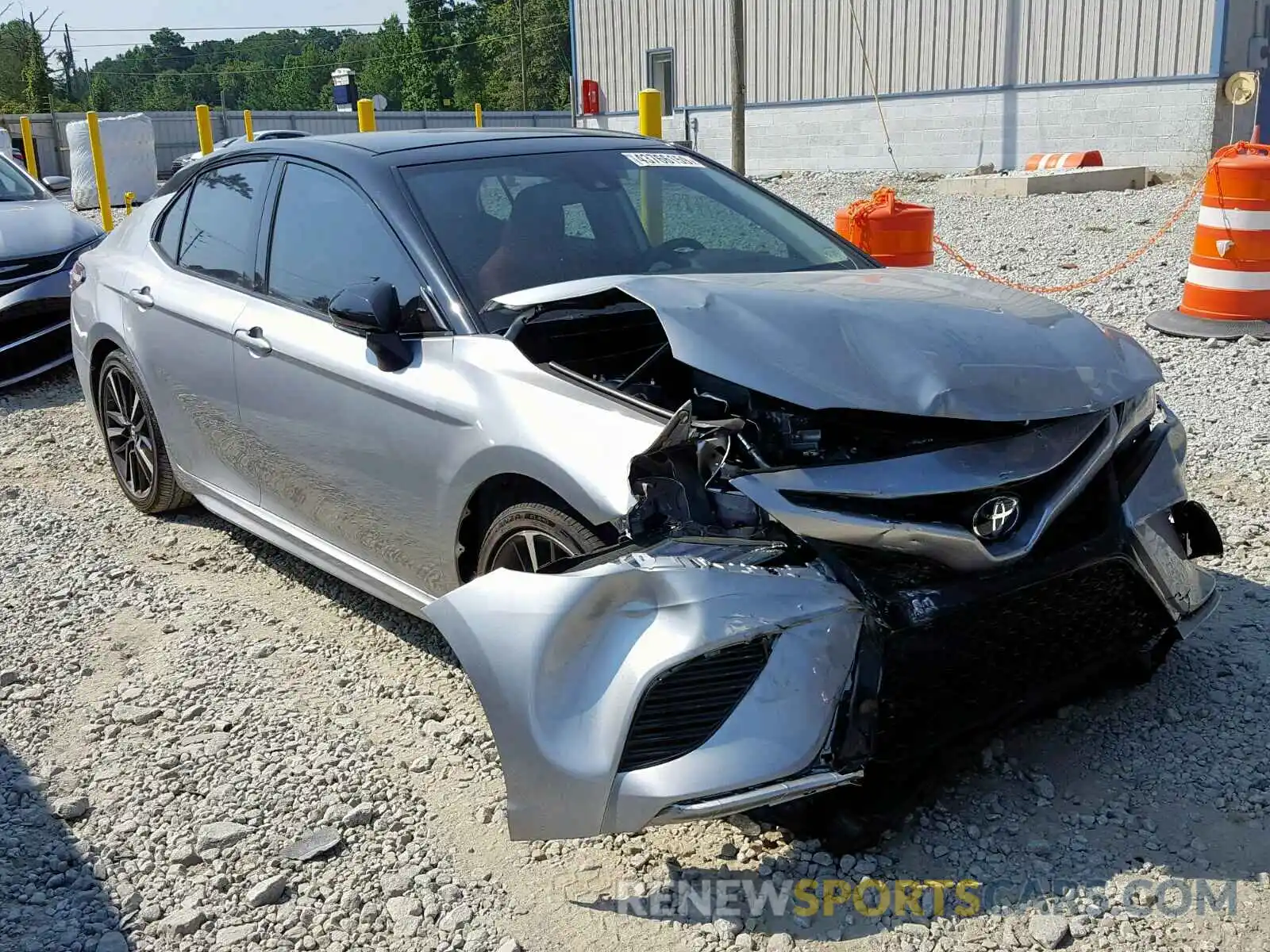 1 Photograph of a damaged car 4T1B61HK0KU272056 TOYOTA CAMRY 2019