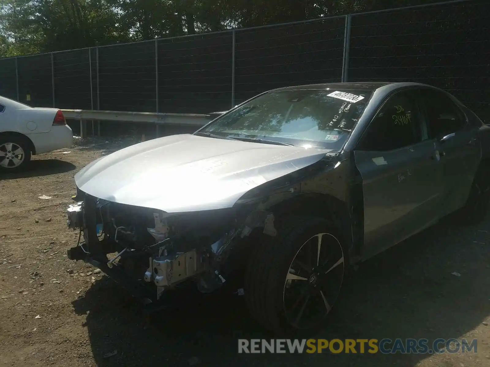 2 Photograph of a damaged car 4T1B61HK0KU273465 TOYOTA CAMRY 2019