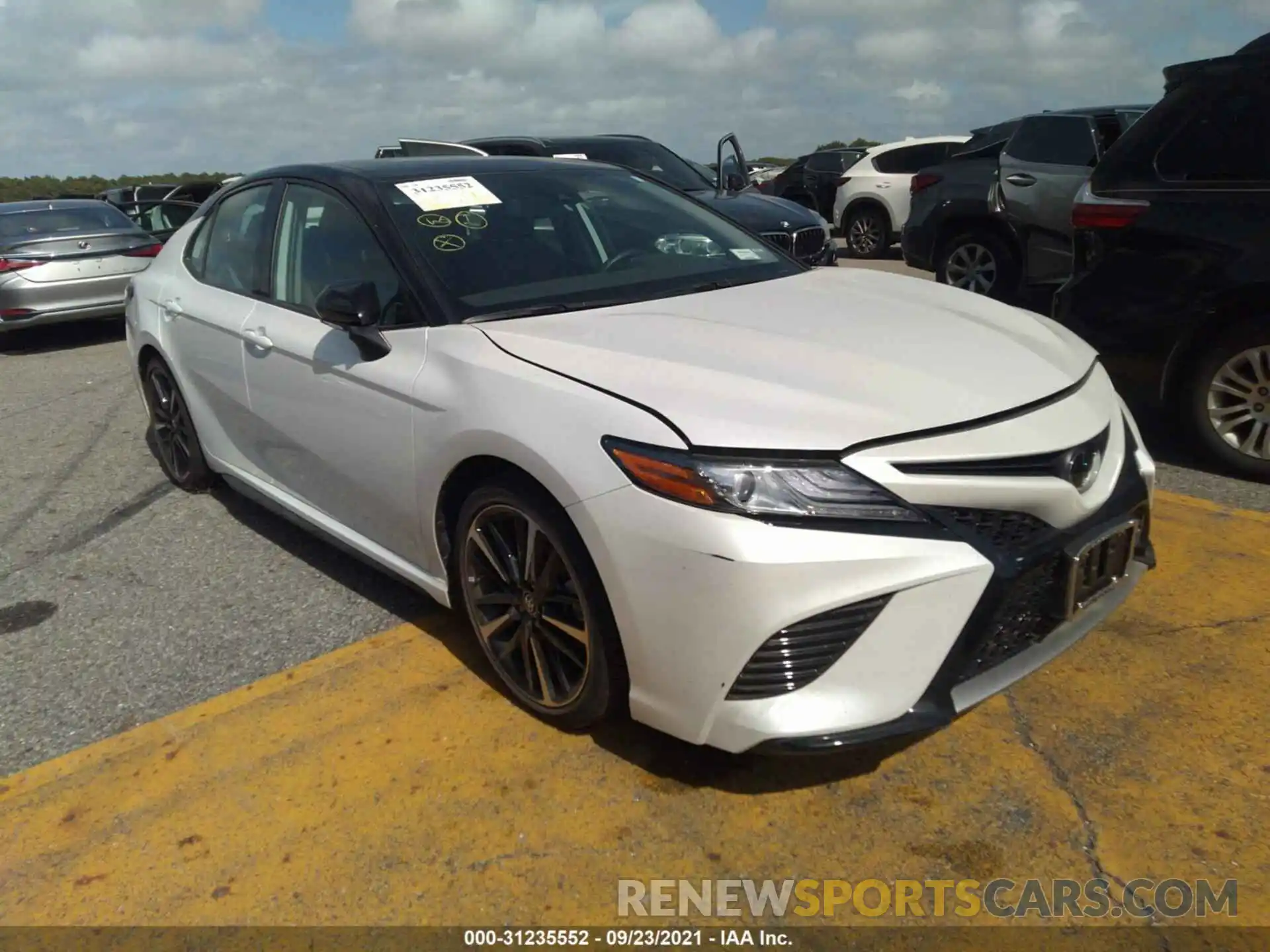 1 Photograph of a damaged car 4T1B61HK0KU278830 TOYOTA CAMRY 2019