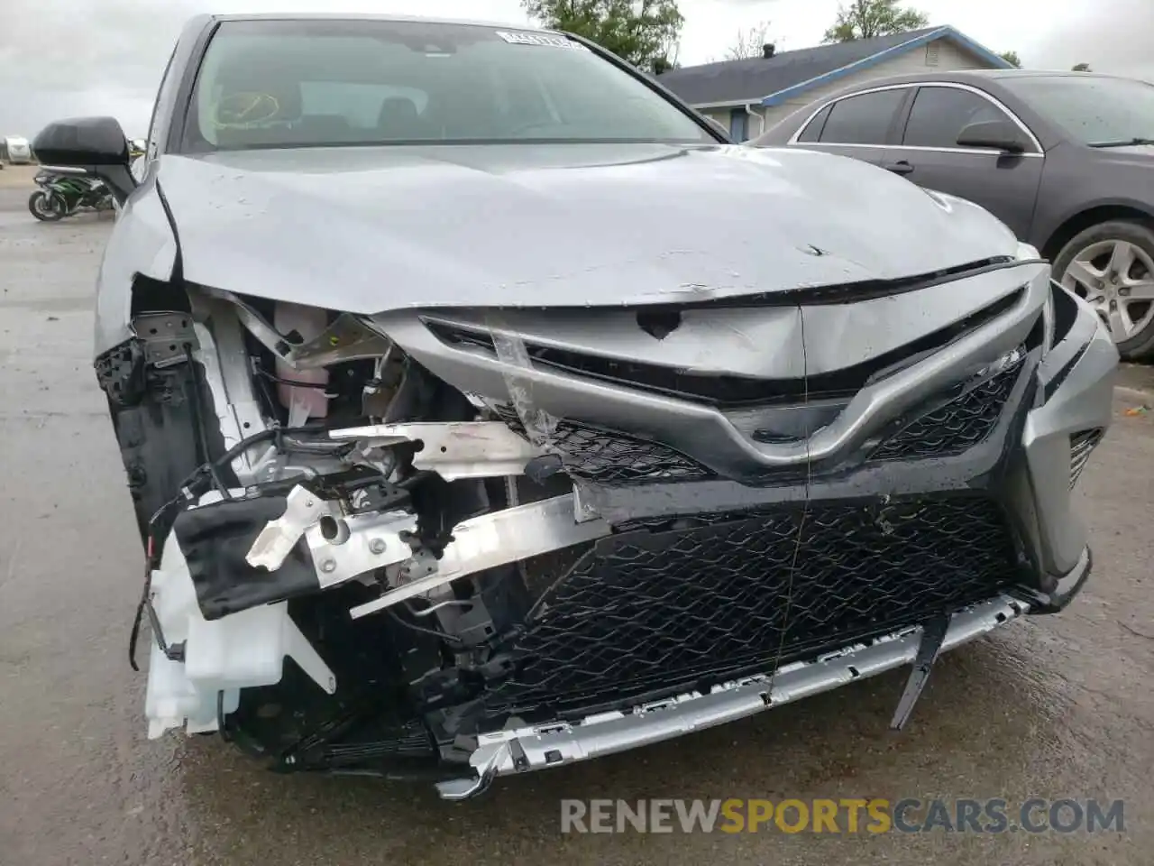 9 Photograph of a damaged car 4T1B61HK0KU279539 TOYOTA CAMRY 2019