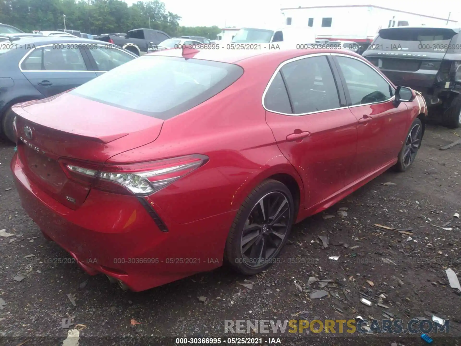 4 Photograph of a damaged car 4T1B61HK0KU282361 TOYOTA CAMRY 2019