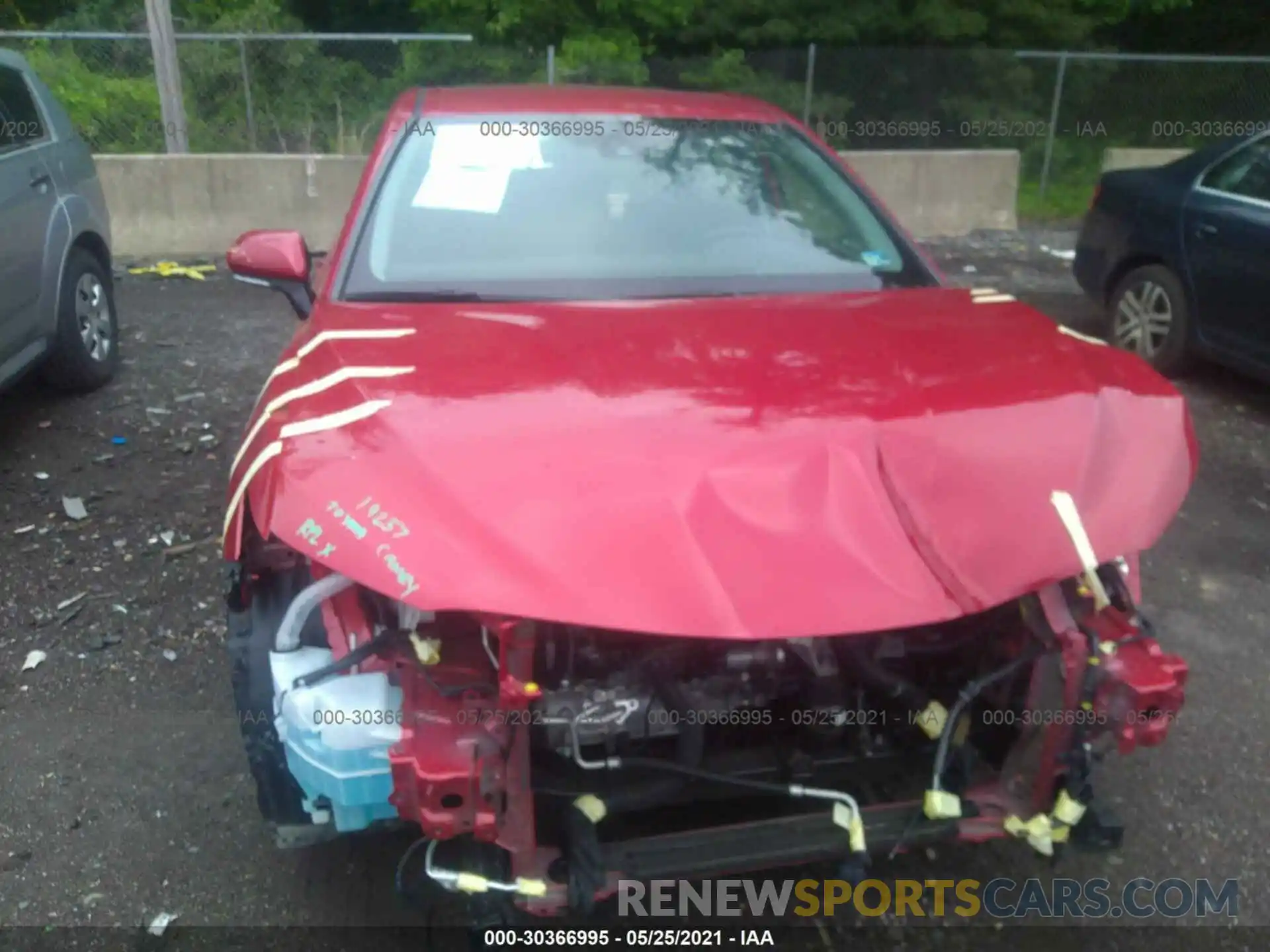 6 Photograph of a damaged car 4T1B61HK0KU282361 TOYOTA CAMRY 2019