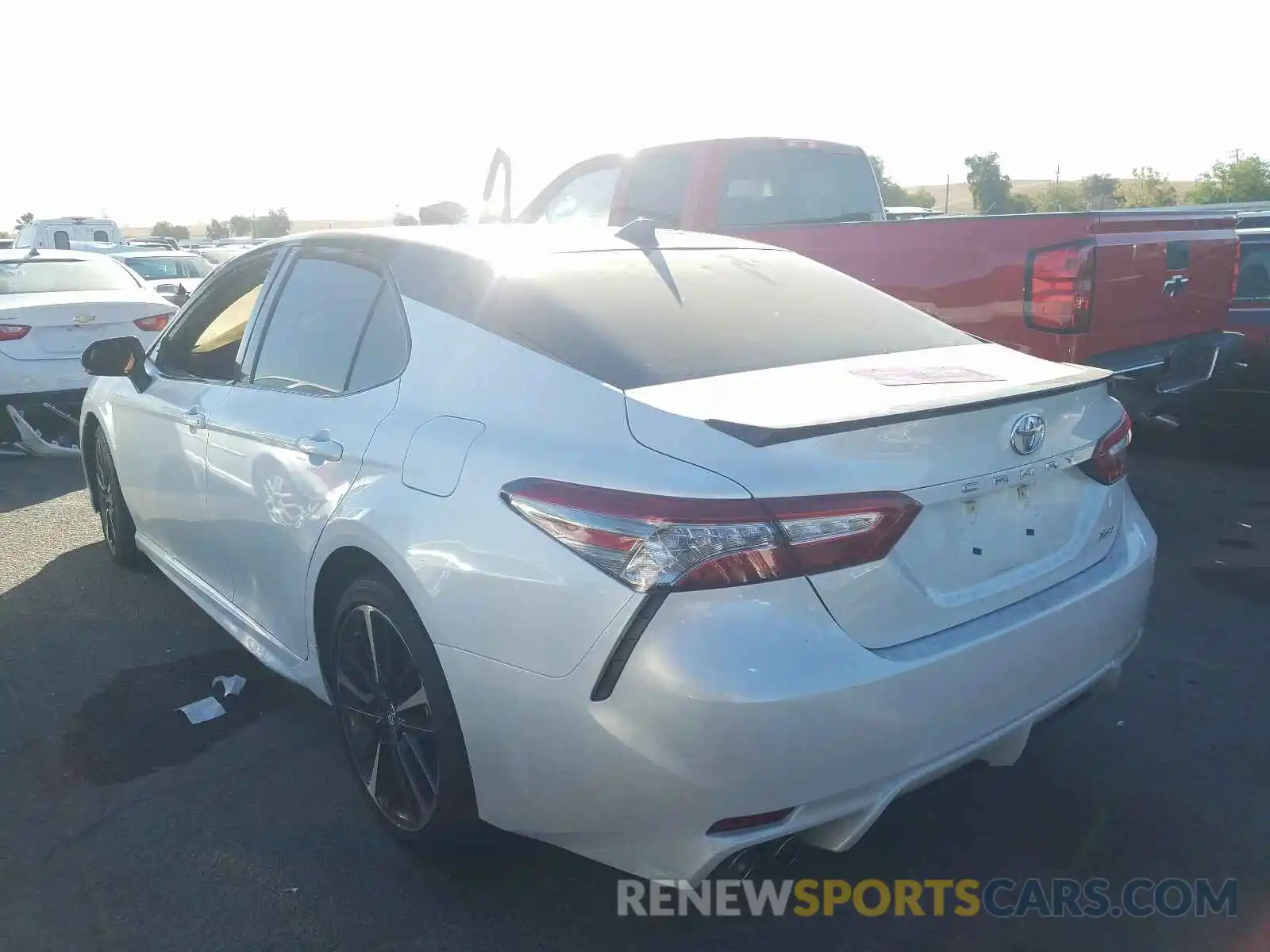 3 Photograph of a damaged car 4T1B61HK0KU284210 TOYOTA CAMRY 2019