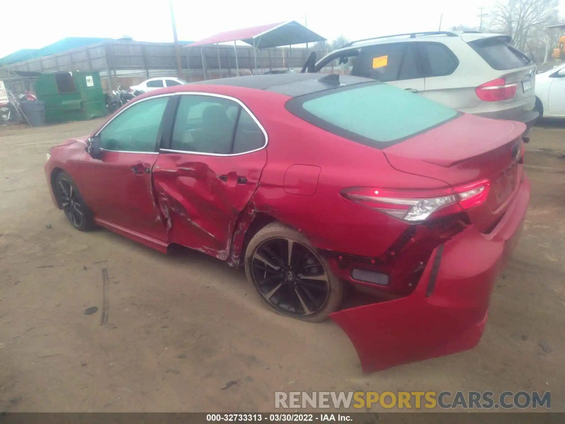 3 Photograph of a damaged car 4T1B61HK0KU292615 TOYOTA CAMRY 2019