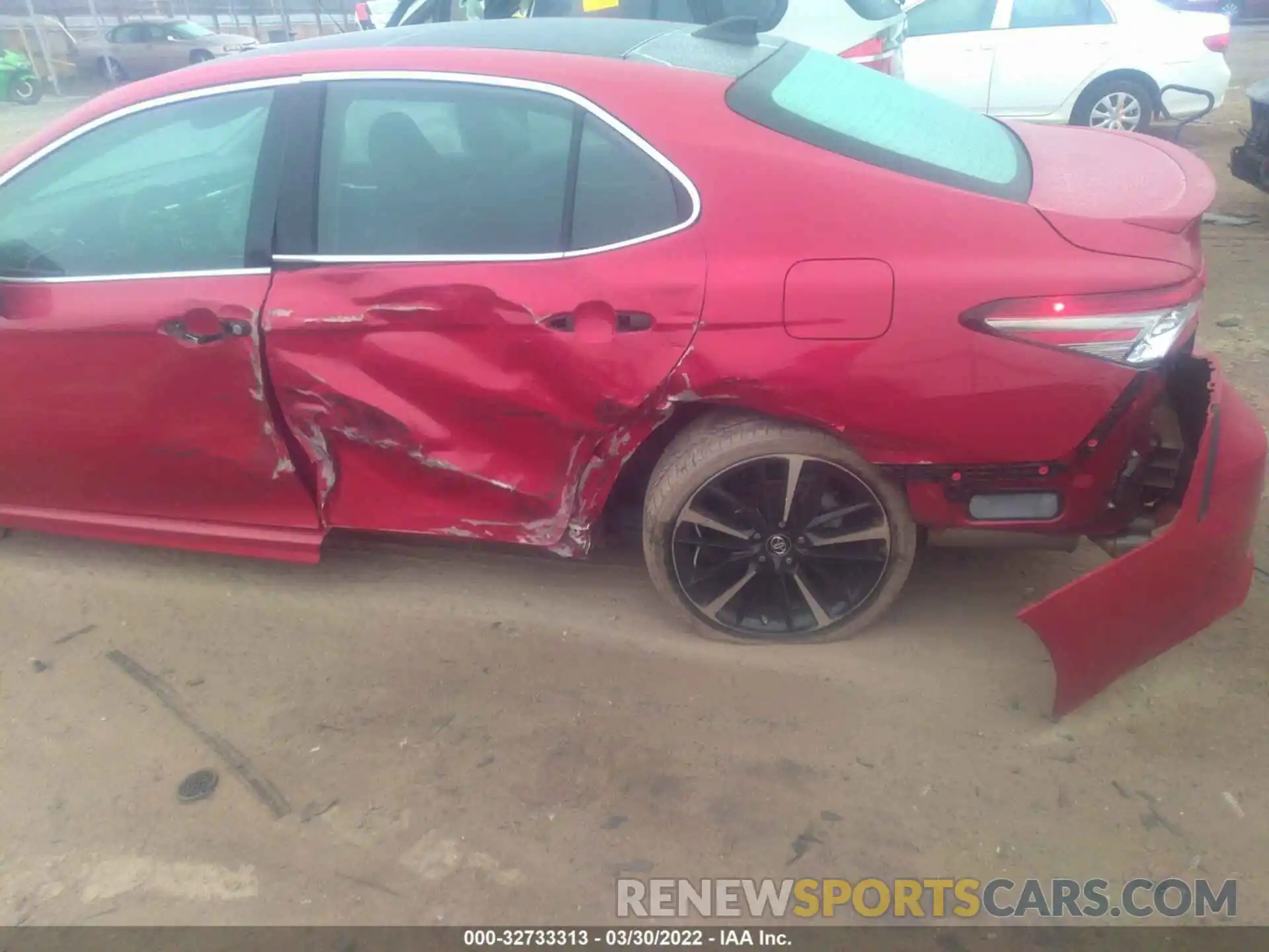 6 Photograph of a damaged car 4T1B61HK0KU292615 TOYOTA CAMRY 2019