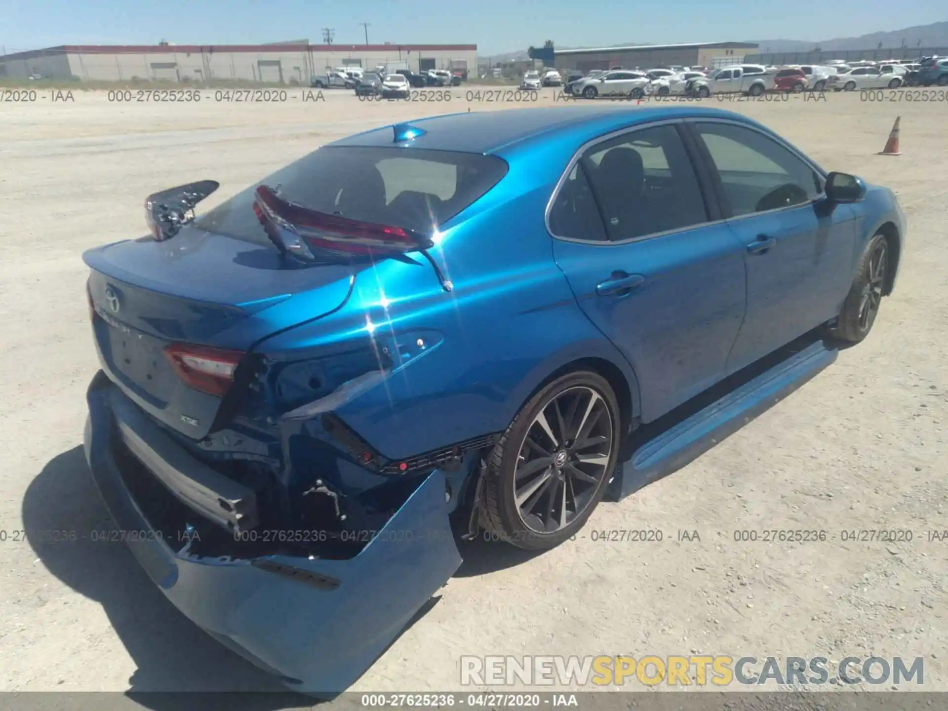 4 Photograph of a damaged car 4T1B61HK0KU296289 TOYOTA CAMRY 2019