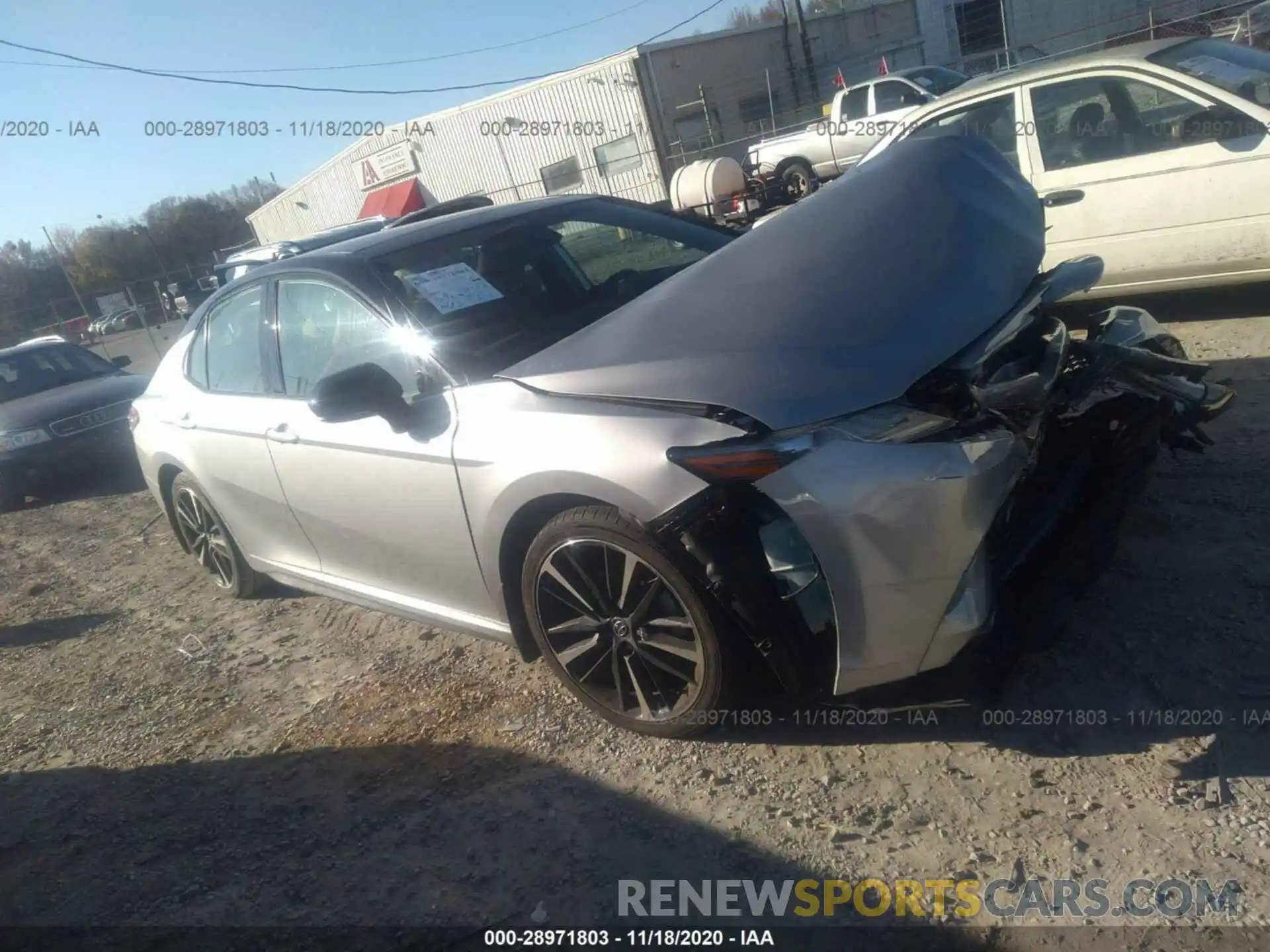 1 Photograph of a damaged car 4T1B61HK0KU300146 TOYOTA CAMRY 2019