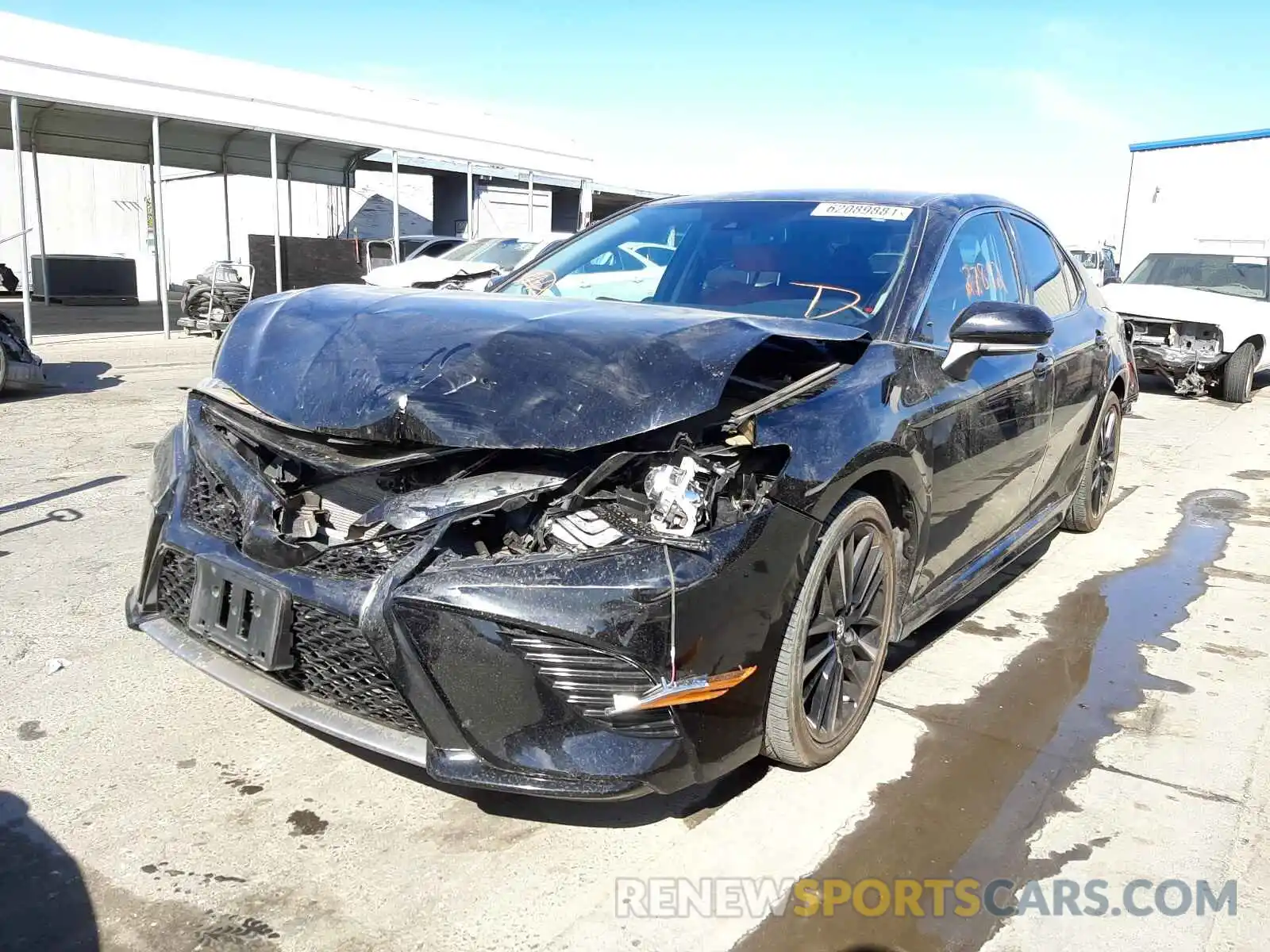 2 Photograph of a damaged car 4T1B61HK0KU300504 TOYOTA CAMRY 2019