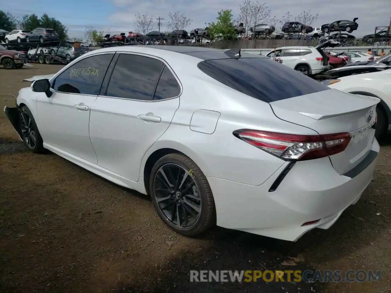 3 Photograph of a damaged car 4T1B61HK0KU712468 TOYOTA CAMRY 2019