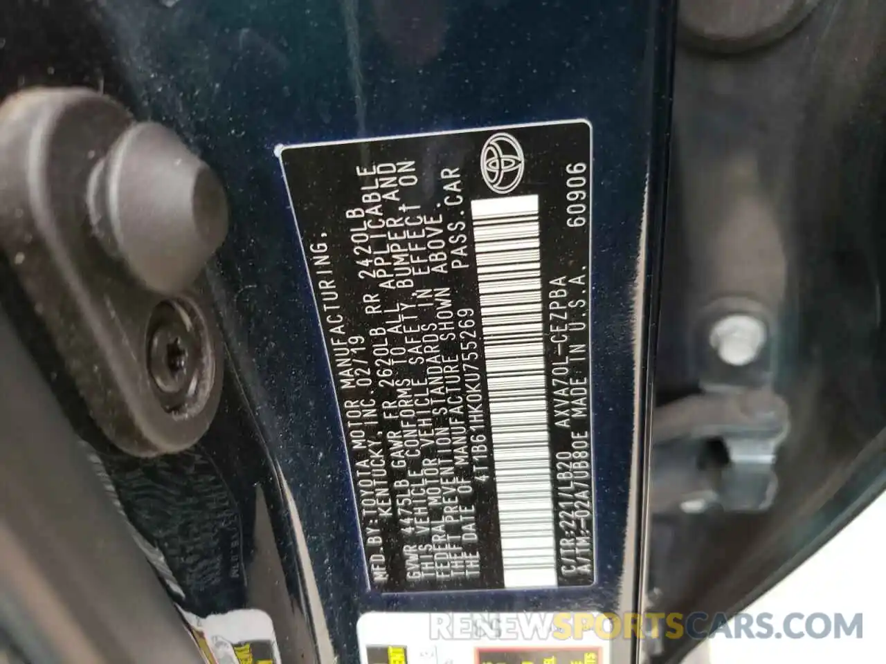 10 Photograph of a damaged car 4T1B61HK0KU755269 TOYOTA CAMRY 2019