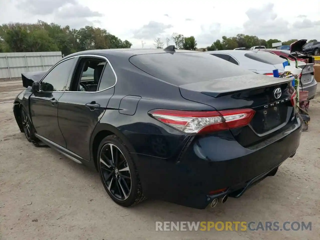 3 Photograph of a damaged car 4T1B61HK0KU755269 TOYOTA CAMRY 2019